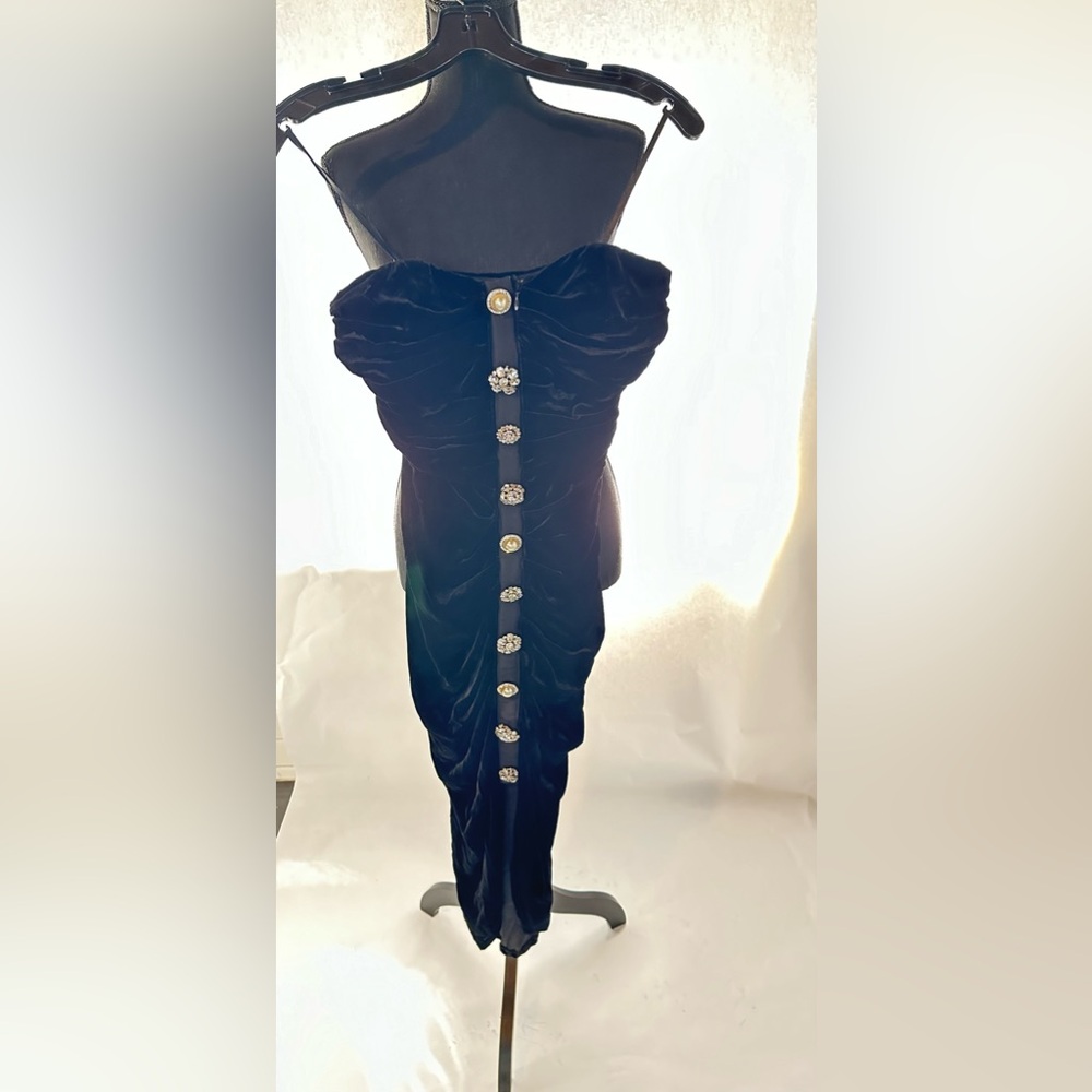 Veronica beard black velvet strapless dress